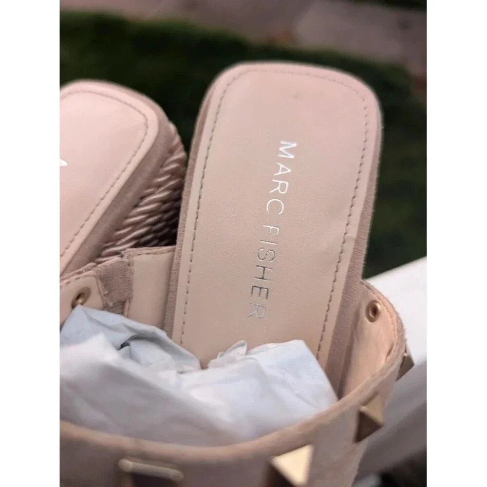 Marc Fisher Women’s Beige Suede Studded Open Toe Slip-On Wedge Mule US 6M